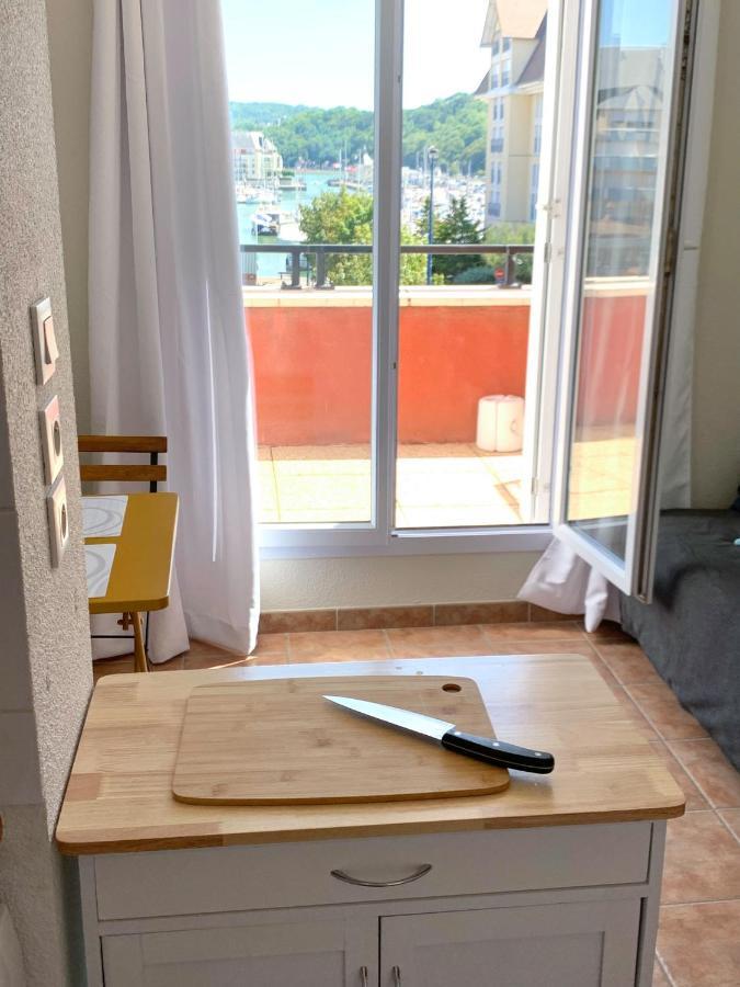 Duplex 2 Pieces Port Cabourg - 2 A 4 Personnes - Terrasse - Vue Port - Exclusif Book Ing Apartment Dives-sur-Mer