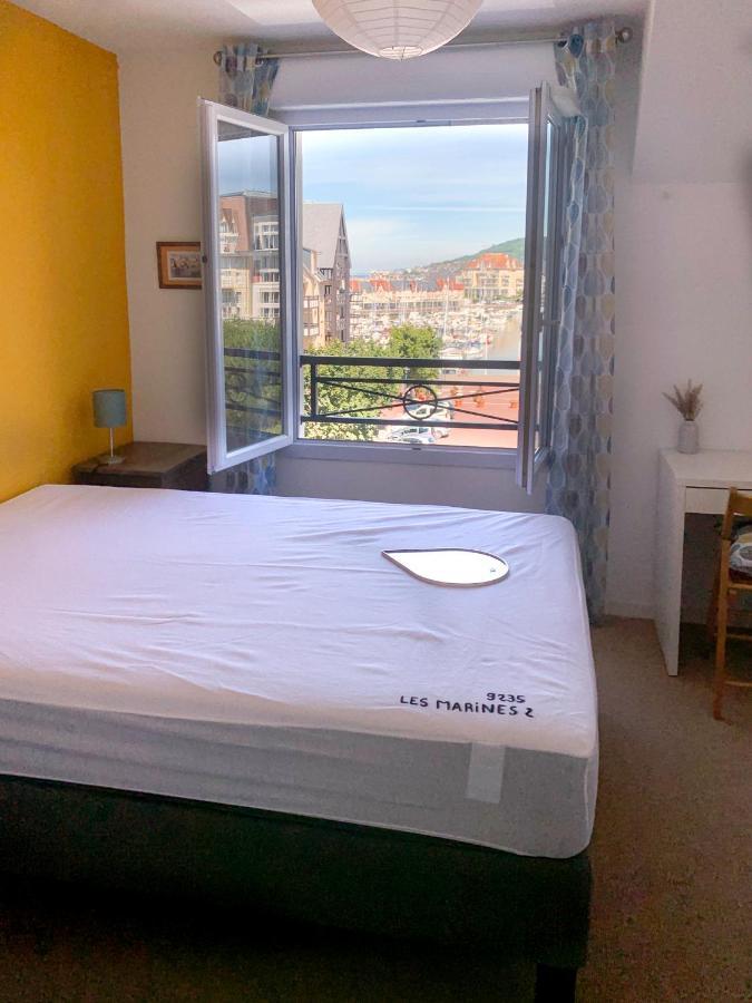 Apartment Duplex 2 Pieces Port Cabourg - 2 A 4 Personnes - Terrasse - Vue Port - Exclusif Book Ing *