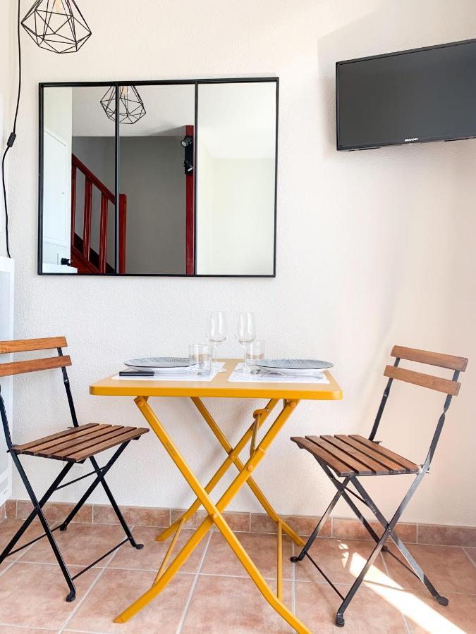 Duplex 2 Pieces Port Cabourg - 2 A 4 Personnes - Terrasse - Vue Port - Exclusif Book Ing Apartment *