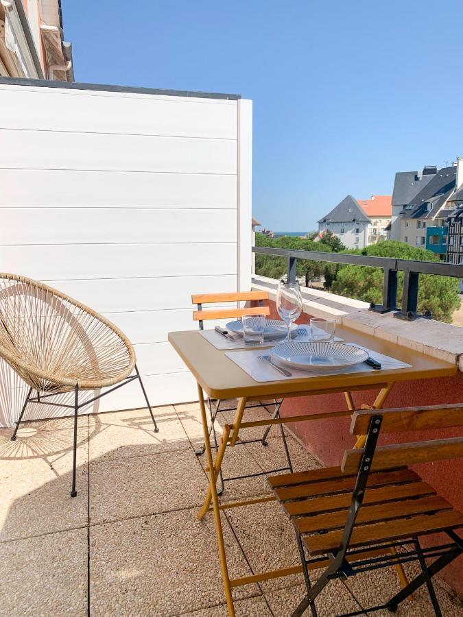 Duplex 2 Pieces Port Cabourg - 2 A 4 Personnes - Terrasse - Vue Port - Exclusif Book Ing Apartment Dives-sur-Mer